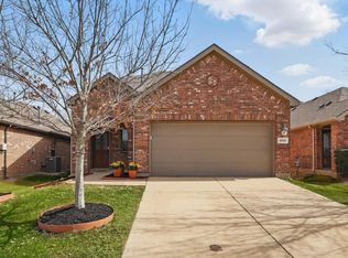 2832 Houston Wood Dr, Fort Worth, TX 76244