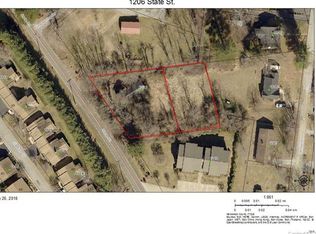 1206 State St, Hendersonville, NC 28739