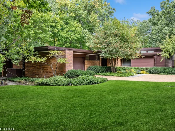 195 Franklin Rd, Glencoe, IL 60022