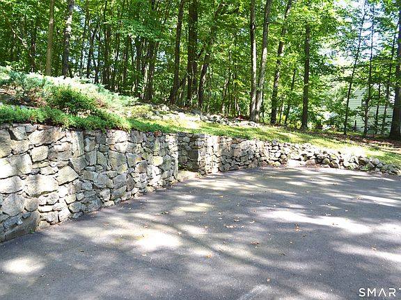 3rd image of 234 East Rocks Road