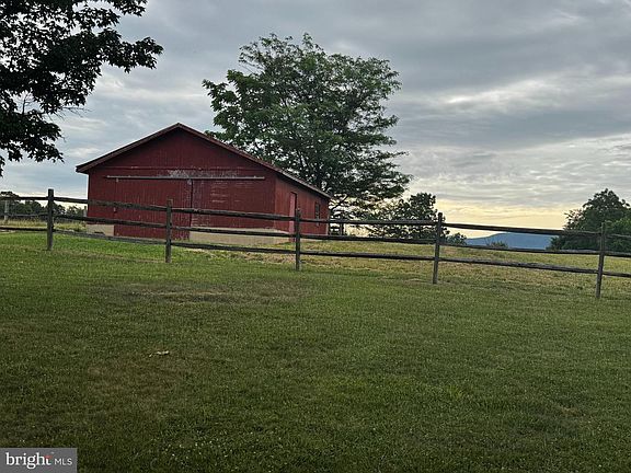 5th image of 2447 Headquarters Rd