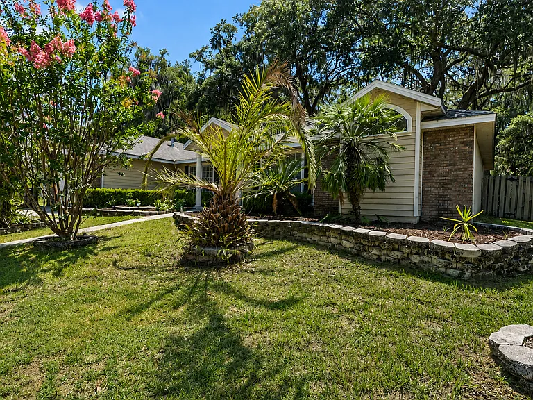 5164 SW 82nd Ter — Photo 3