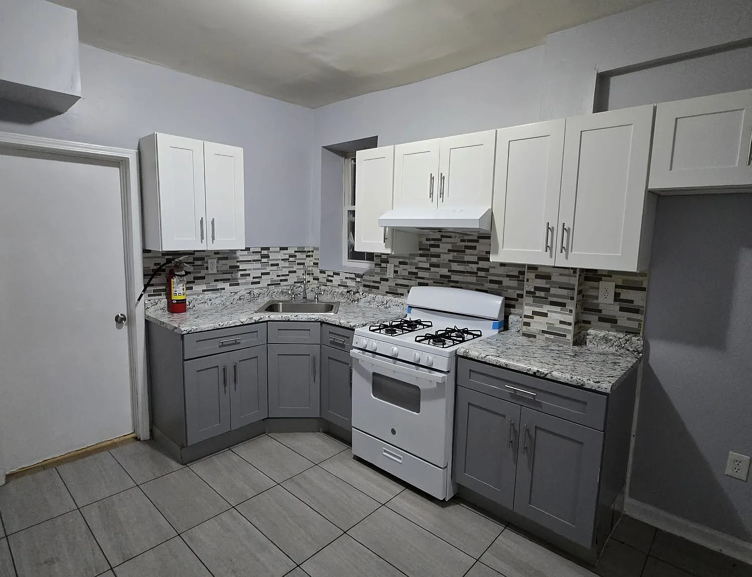 1 bed, 1450 sqft, $1,300 — Photo 1