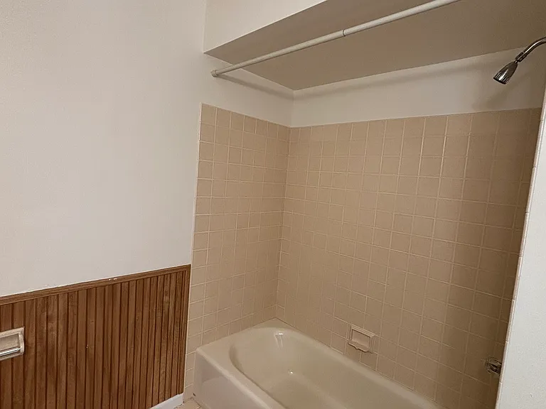 408 Tamarack Dr — Photo 42