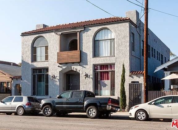 3rd image of 1115 E Broadway