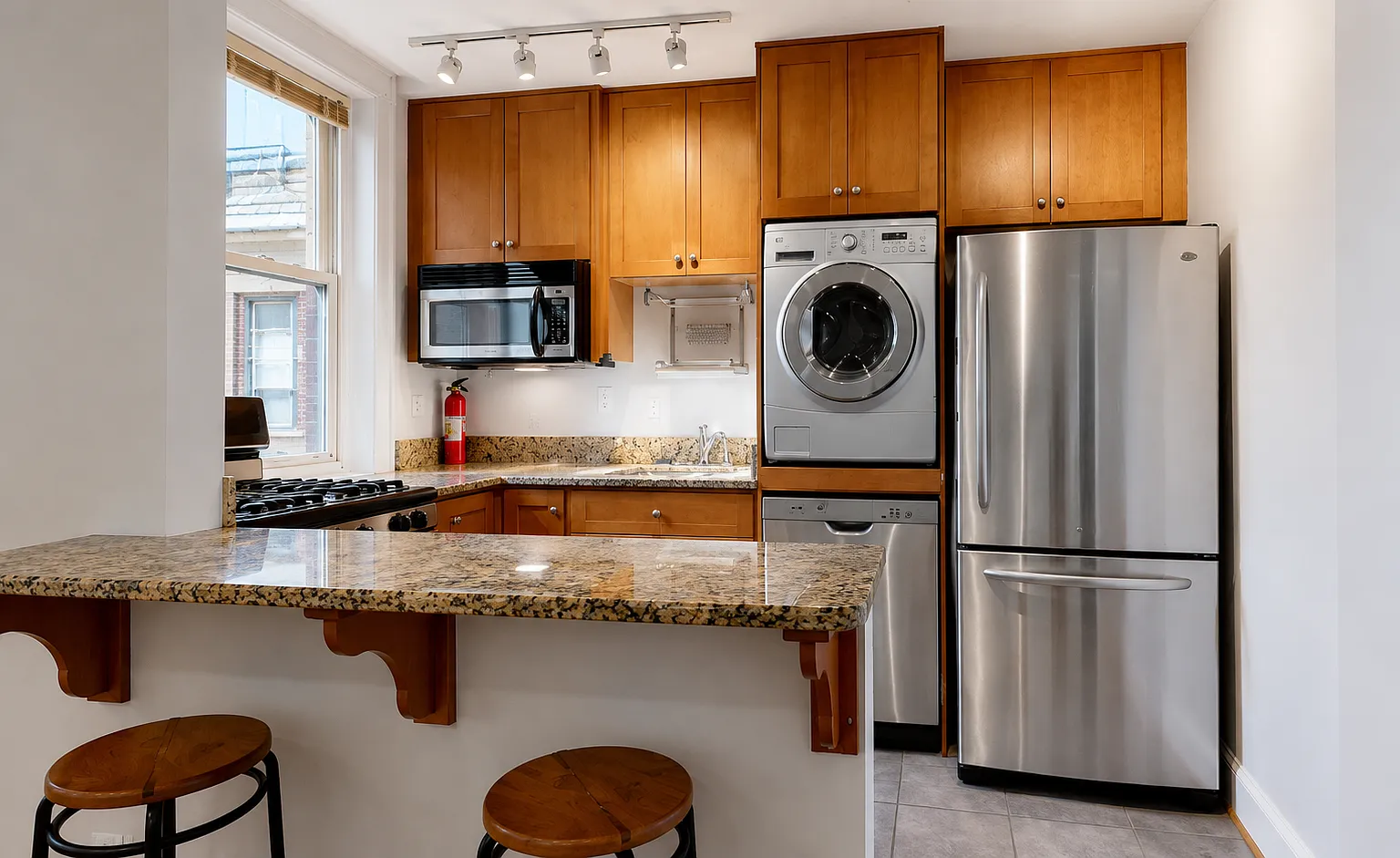 1 bed, 686 sqft, $2,250 — Photo 2
