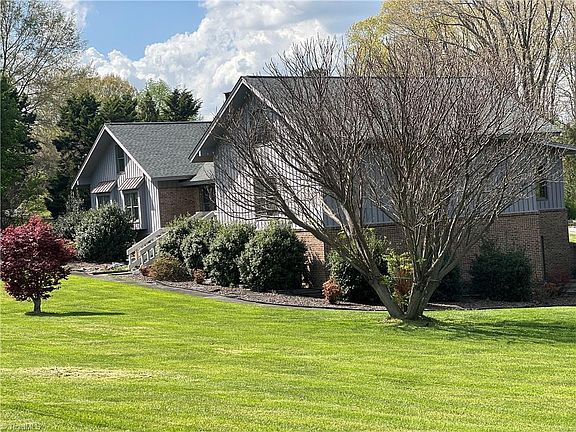 5th image of 1717 Wallburg High Point Rd