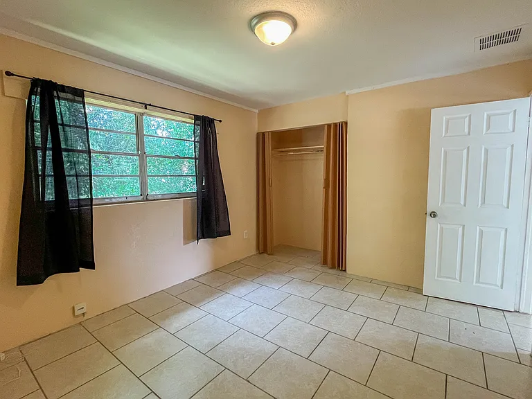 523 Wager Ave — Photo 7