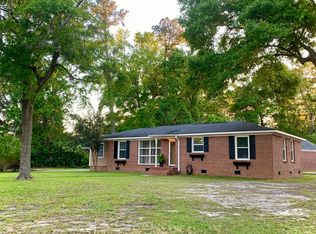 1101 Woodside Dr, Hanahan, SC 29410