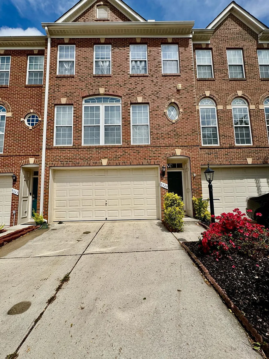 Building Photo - 9325 Cumbria Valley Dr
