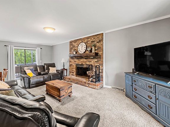 4th image of 101 Atherton Way