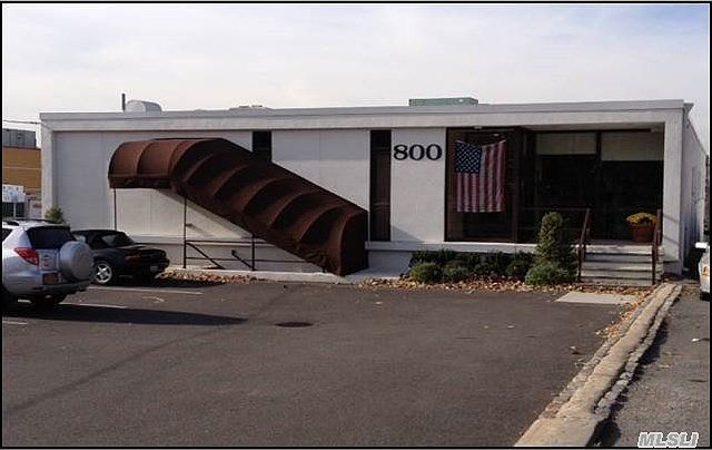1st image of 800 Port Washington Blvd