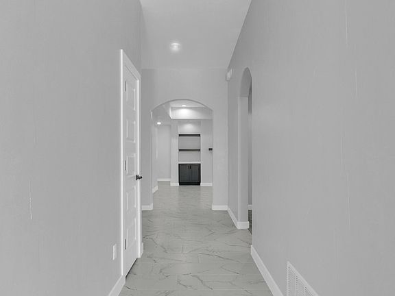4th image of 14601 Tierra Resort Ave