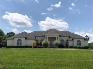 684 Royal Lake Dr, Cape Girardeau, MO 63701