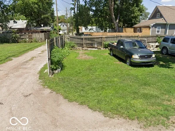 2812 Wilcox St, Indianapolis, IN 46222