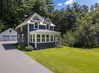 18 Pleasant St, Proctor, VT 05765