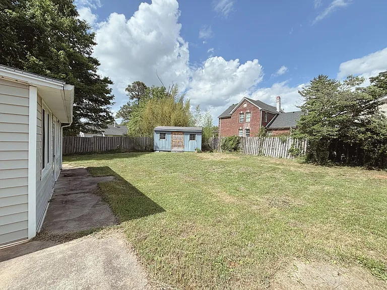117 Southern Ave — Photo 22