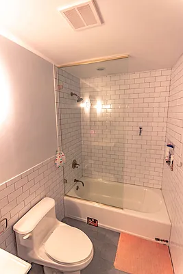 Rented by Nooklyn NYC LLC | media 21