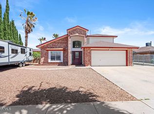 10736 Sugarland Dr, El Paso, TX 79924