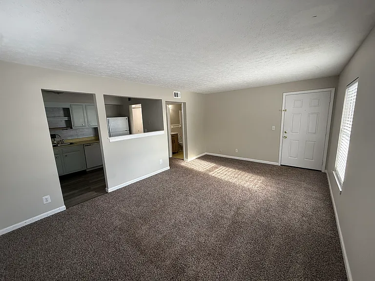 Charlestown House Apartments — Photo 13