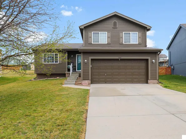 7614 Bondesson St, Omaha, NE 68122