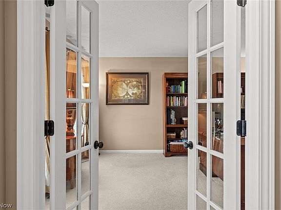 5th image of 4549 Ridge Crest Dr