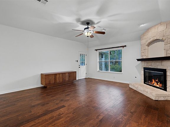 4th image of 5405 Korth Dr