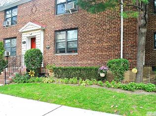 19005 39th Ave, Flushing, NY 11358