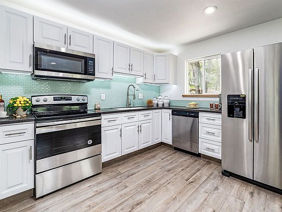 5th image of 7220 Crystal Blvd