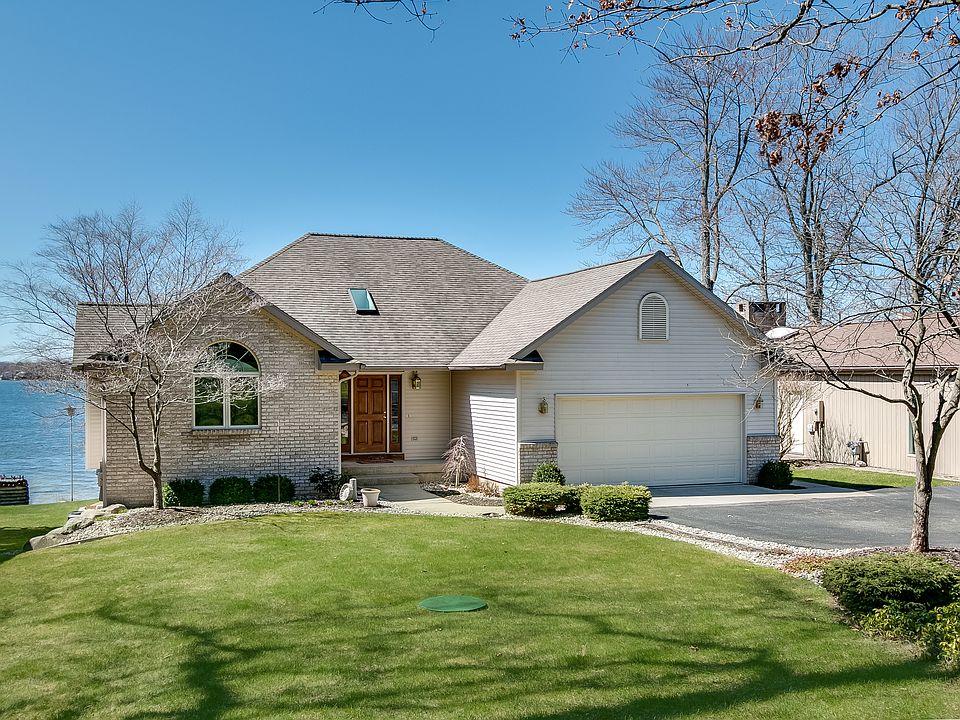1st image of 2577 Elmwood Dr