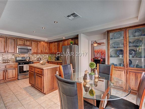 5th image of 9722 Lookout Canyon Ct