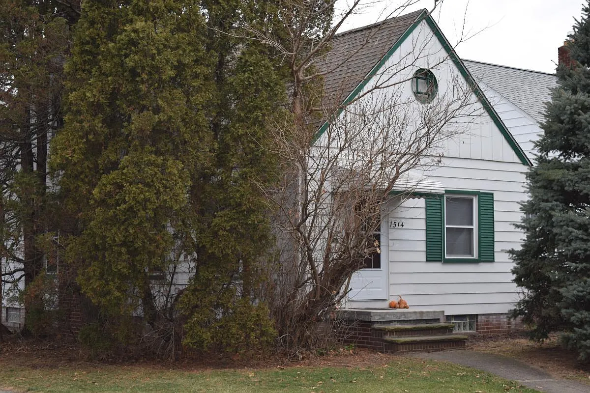 1514 Mayview Ave photo 1