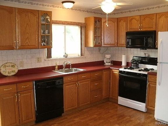 3rd image of 1756 Rose Crest Ct