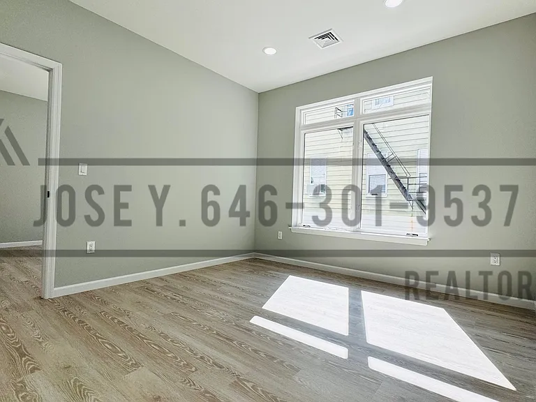 115-117 Hamilton Ave #197 — Photo 7