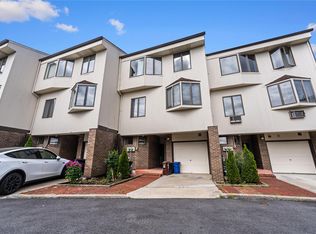 120-06 Riviera Ct #17B, College Pt, NY 11356