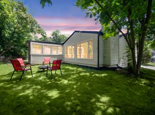 224 Laura Lee Dr, Coraopolis, PA 15108