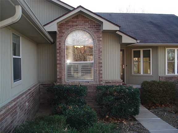 3rd image of 3 McHugh Ln