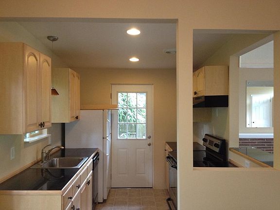 4th image of 14433 SE 16th St