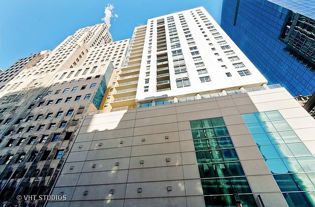 1st image of 160 E Illinois St #1107