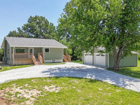 21902 Guthridge Ave, Keytesville, MO 65261