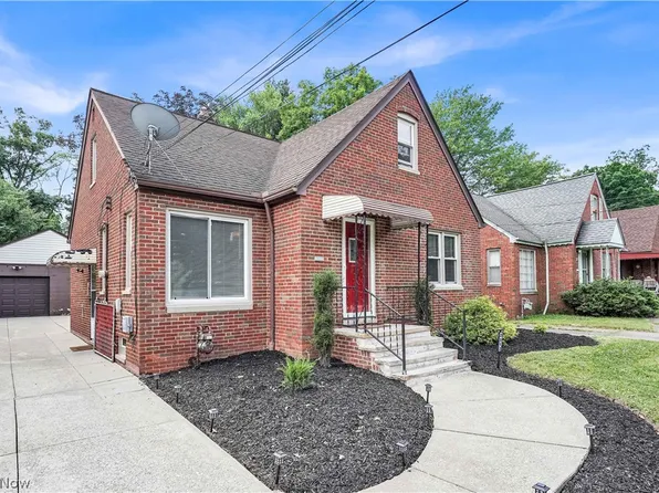 2313 Lorimer Rd, Parma, OH 44134