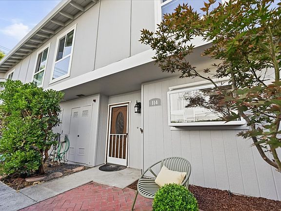 3rd image of 114 Granada Dr
