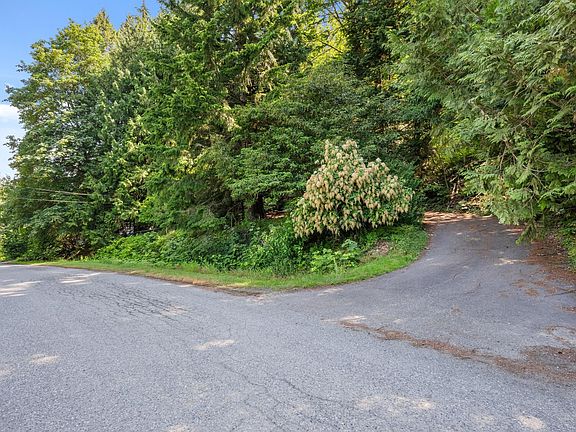 3rd image of 3680 Vance Rd