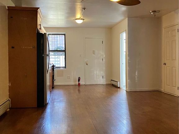 2nd image of 412 E 116th St #13