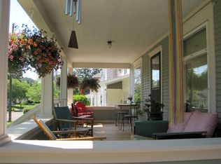 1928 Roberts Ln, Lansing, MI 48910