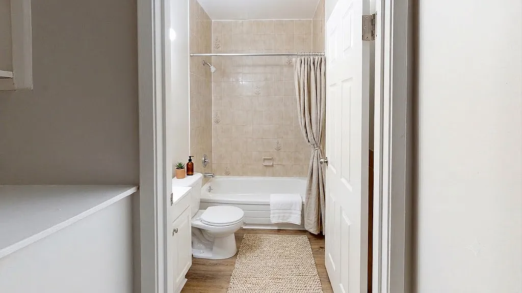 1 bed, $1,325 — Photo 4
