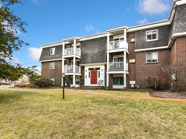 53 Will Dr Unit 140, Canton, MA 02021