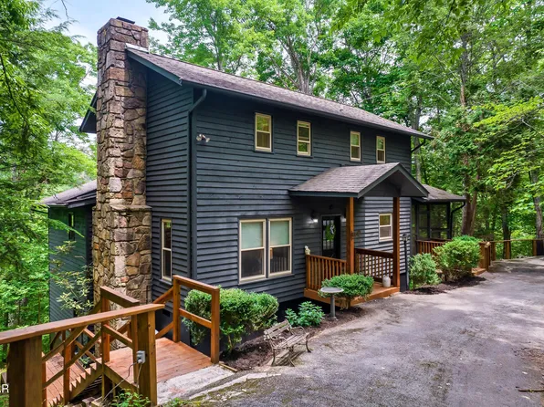 3282 Emerald Springs Loop, Sevierville, TN 37862