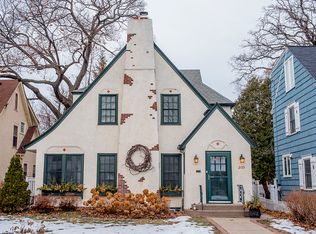2195 Berkeley Ave, Saint Paul, MN 55105