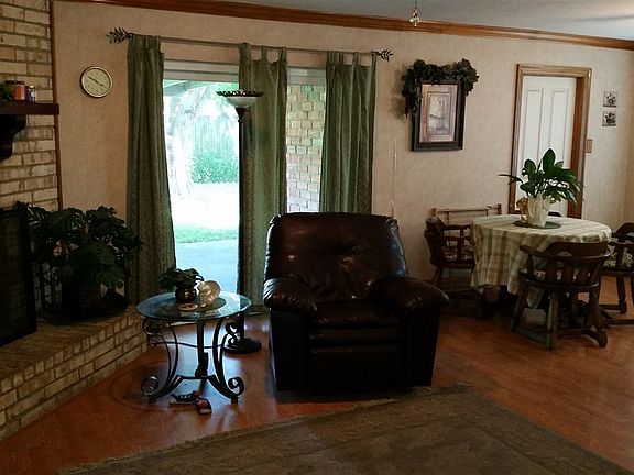 4th image of 260 Dianne Dr